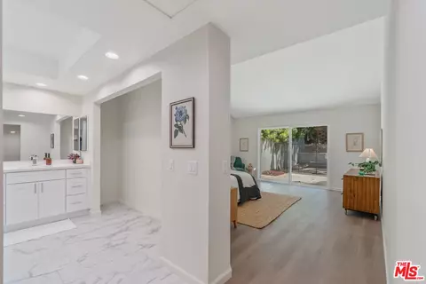 Entry Way - 19 Rippling Strm, Irvine, CA 92603 photo 7 of 7