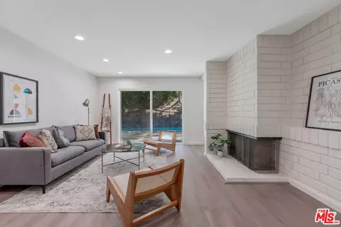 Living - 19 Rippling Strm, Irvine, CA 92603 photo 4 of 4