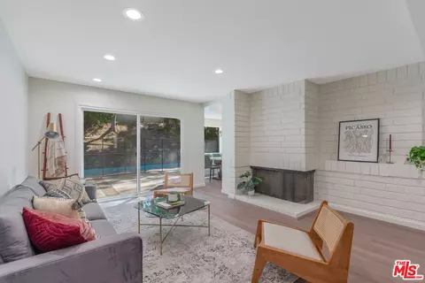 Living - 19 Rippling Strm, Irvine, CA 92603 photo 3 of 4
