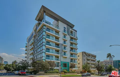 702 S Serrano Ave #605, Los Angeles, CA 90005