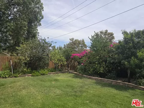 Exterior - 4242 Yukon Ave, Simi Valley, CA 93063 photo 3 of 11