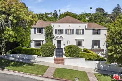 1910 Outpost Dr, Los Angeles, CA 90068