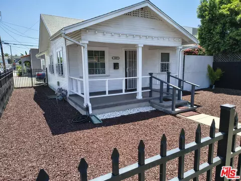 2402 Carmona Ave, Los Angeles, CA 90016