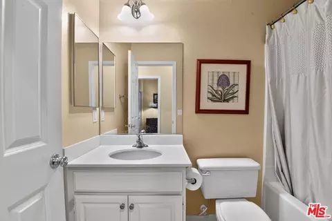 Bath - 14091 Post St, Eastvale, CA 92880 photo 3 of 3