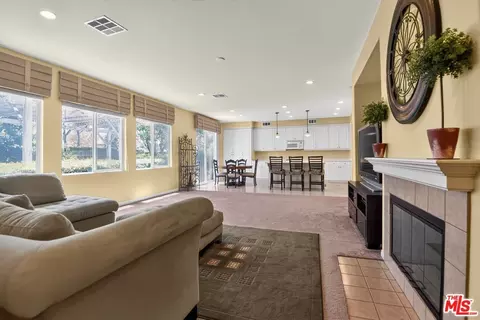 Living - 14091 Post St, Eastvale, CA 92880 photo 2 of 4
