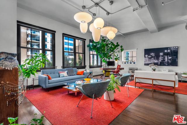 1645 Vine St #402, Los Angeles, CA 90028