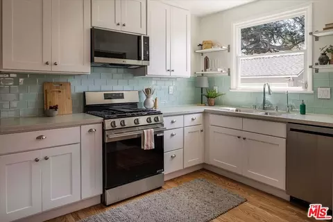 Kitchen - 1770 Coolidge Ave, Altadena, CA 91001 photo 1 of 2