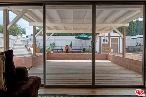 Exterior - 8030 Hesperia Ave, Reseda, CA 91335 photo 2 of 7