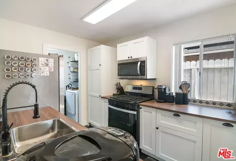 Kitchen - 8030 Hesperia Ave, Reseda, CA 91335 photo 1 of 1