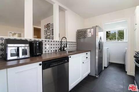 Other - 8030 Hesperia Ave, Reseda, CA 91335 photo 3 of 5