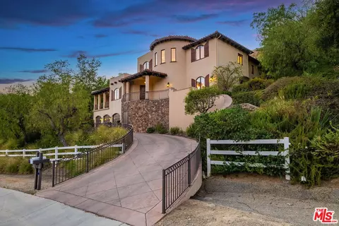 55 Coolwater Rd, Bell Canyon, CA 91307