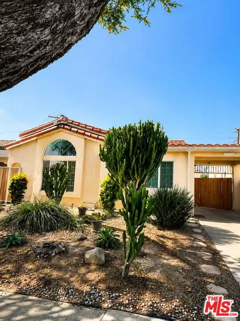 1271 W 81st St, Los Angeles, CA 90044