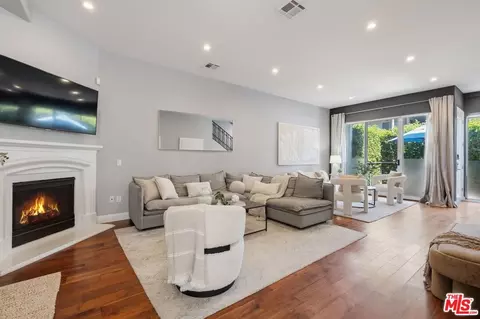 11763 Iowa Ave #1, Los Angeles, CA 90025