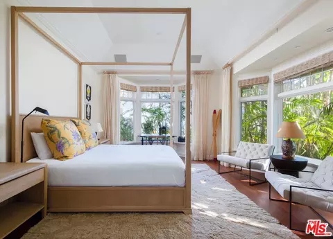 Bedroom - 1461 Edgecliff Ln, Montecito, CA 93108 photo 5 of 7