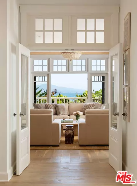 Entry Way - 1461 Edgecliff Ln, Montecito, CA 93108 photo 1 of 1