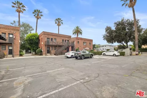 Exterior - 239 E Villa St, Pasadena, CA 91101 photo 8 of 8