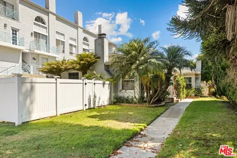 6732 W 86th Pl, Los Angeles, CA 90045