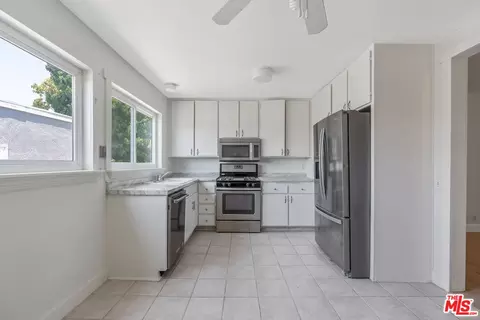 Kitchen - 64 Eagle Pt #34, Irvine, CA 92604 photo 1 of 1