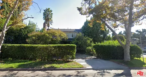 5904 Mammoth Ave, Valley Glen, CA 91401