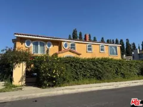 802 E Penrod Dr, Carson, CA 90746 photo 2