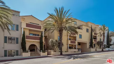 851 N San Vicente Blvd #304, West Hollywood, CA 90069