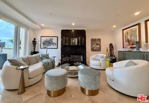 137 S Spalding Dr #401, Beverly Hills, CA 90212