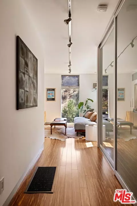 Entry Way - 1290 Rancheros Rd, Pasadena, CA 91103 photo 3 of 4