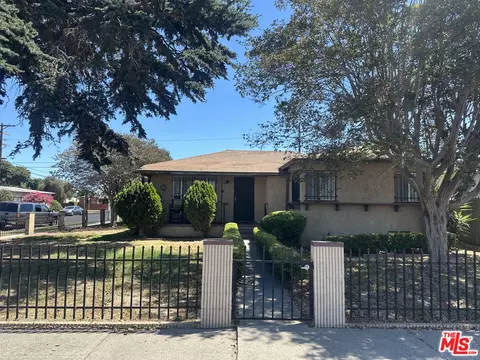 748 E Century Blvd, Los Angeles, CA 90002