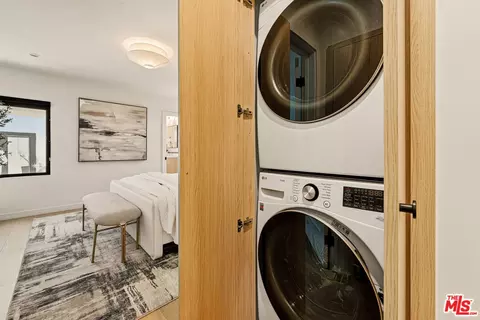 Other - 11357 Aqua Vista St, Studio City, CA 91602 photo 3 of 5