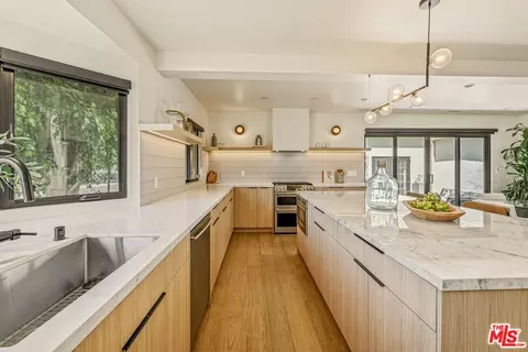 Kitchen - 11357 Aqua Vista St, Studio City, CA 91602 photo 2 of 2