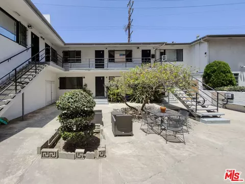 1815 Greenfield Ave, Los Angeles, CA 90025