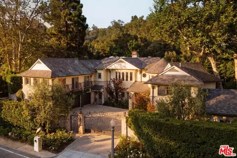 1900 Mandeville Canyon Rd, Los Angeles, CA 90049