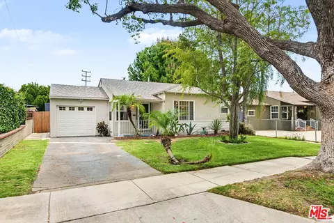 1418 N Maple St, Burbank, CA 91505 photo 2