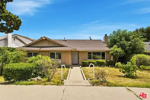 11720 Remington St, Sylmar, CA 91342