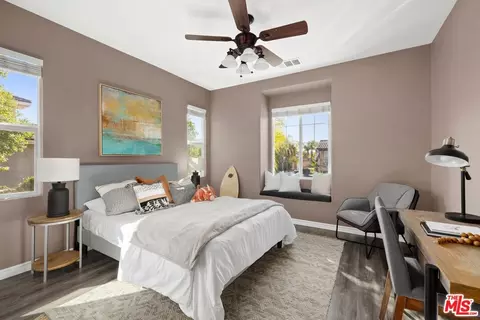 Bedroom - 886 Hemlock Ridge Ct, Simi Valley, CA 93065 photo 3 of 4