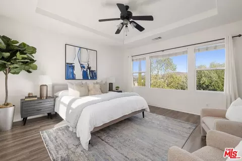 Bedroom - 886 Hemlock Ridge Ct, Simi Valley, CA 93065 photo 1 of 4
