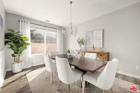 Dining - 886 Hemlock Ridge Ct, Simi Valley, CA 93065 photo 1 of 2