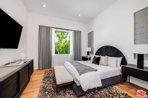 Bedroom - 4530 Libbit Ave, Encino, CA 91436 photo 1 of 6