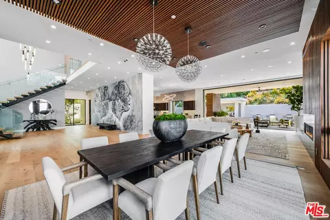 Dining - 4530 Libbit Ave, Encino, CA 91436 photo 2 of 2