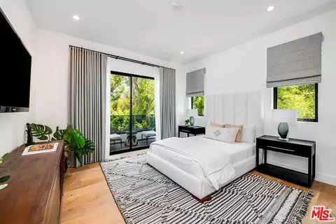 Bedroom - 4530 Libbit Ave, Encino, CA 91436 photo 2 of 6