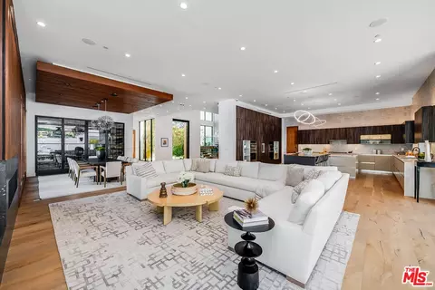 Living - 4530 Libbit Ave, Encino, CA 91436 photo 2 of 2