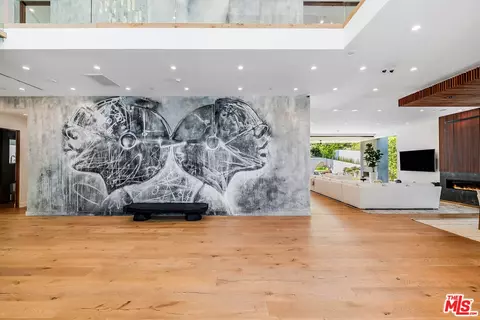 Entry Way - 4530 Libbit Ave, Encino, CA 91436 photo 1 of 5