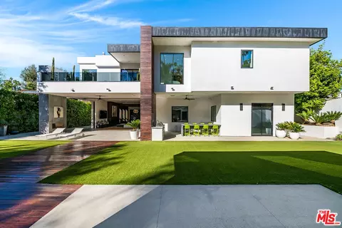 Exterior - 4530 Libbit Ave, Encino, CA 91436 photo 11 of 14