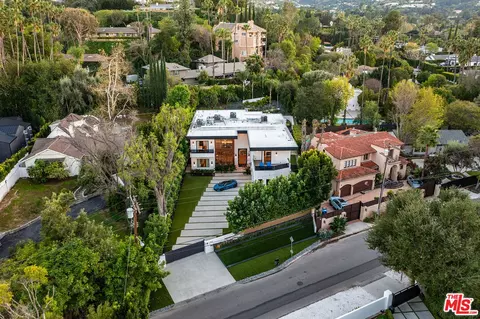 View/Area - 4530 Libbit Ave, Encino, CA 91436 photo 1 of 1
