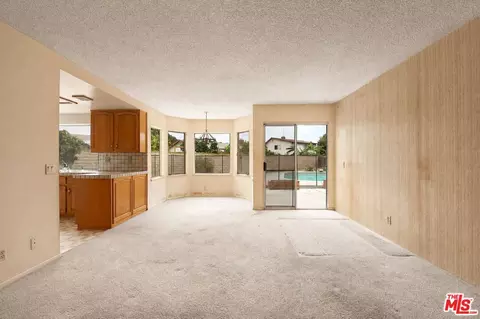 Living - 3316 Loreta Ct, Camarillo, CA 93010 photo 5 of 7