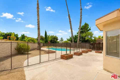 Exterior - 3316 Loreta Ct, Camarillo, CA 93010 photo 5 of 7