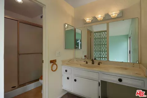 Bath - 3316 Loreta Ct, Camarillo, CA 93010 photo 1 of 3