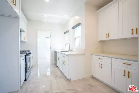 1226 Keniston Ave, Los Angeles, CA 90019
