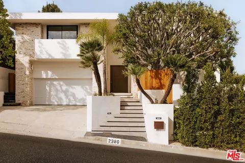 2380 Venus Dr, Los Angeles, CA 90046