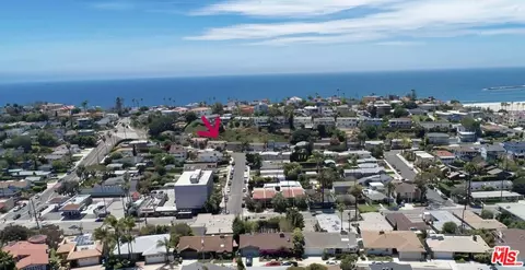 7203 Earldom Ave, Playa Del Rey, CA 90293